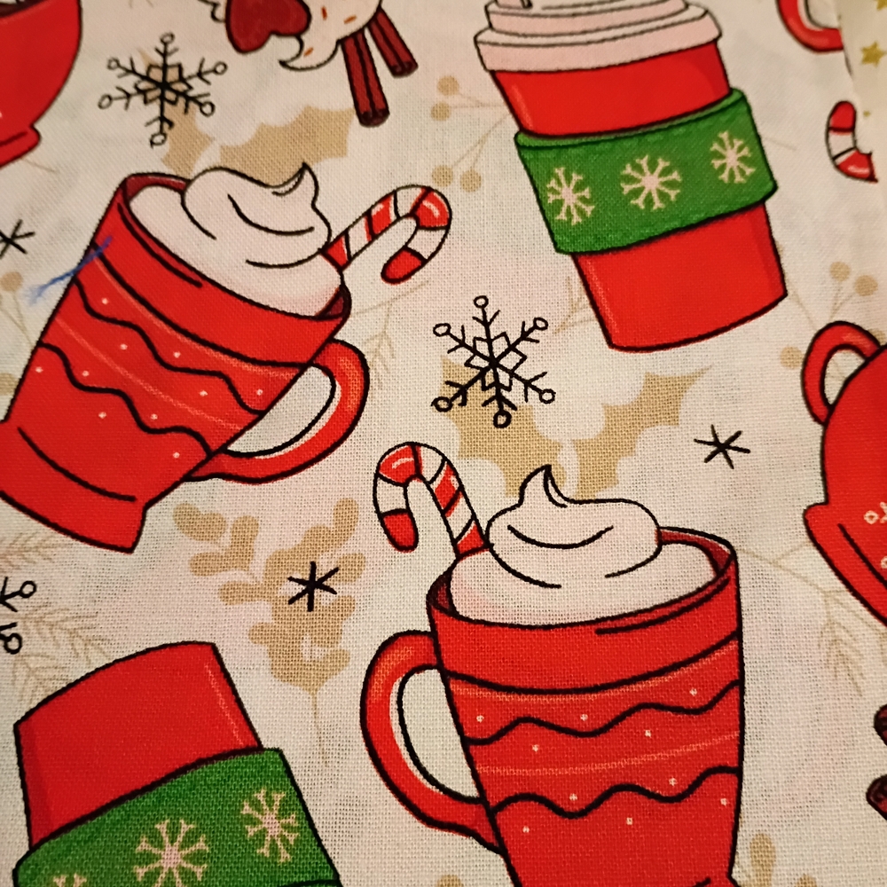 Festive Red and Green Holiday Fabric 18 X 21 Fat Quarter Set Of 3